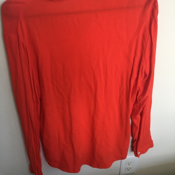 Button down - Picture 3 of 3